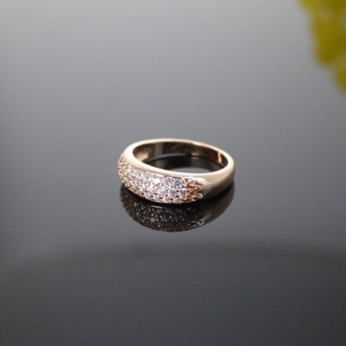 Half side zircon ring